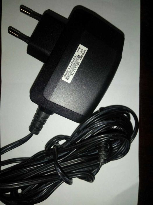 Качественный блок питания 12В, реальный ток 1А, удлиненный кабель 3.2м