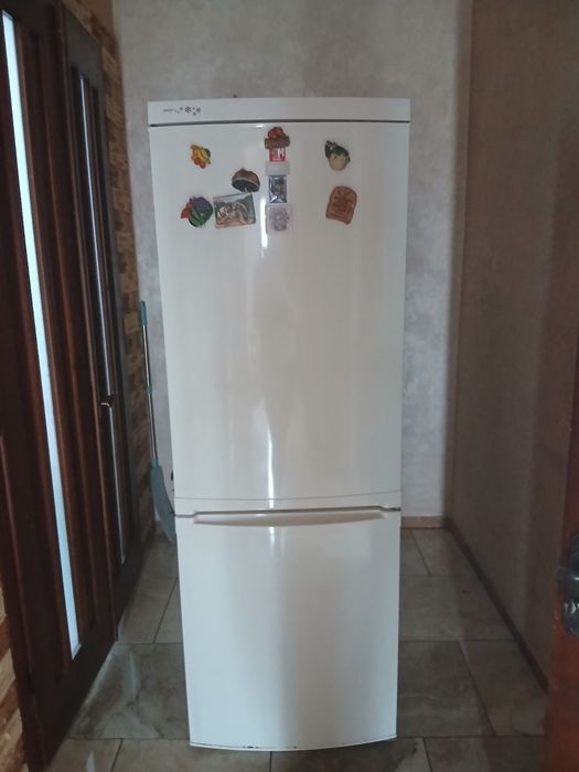 Продам холодильник