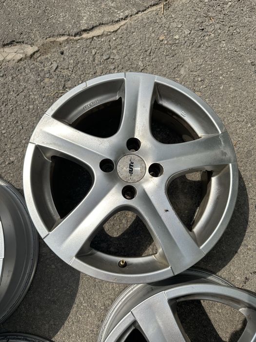 Диски r16 4x100 et40 j6,5 dia60,1 Renault Megane Scenic Dacia Logan Stepway