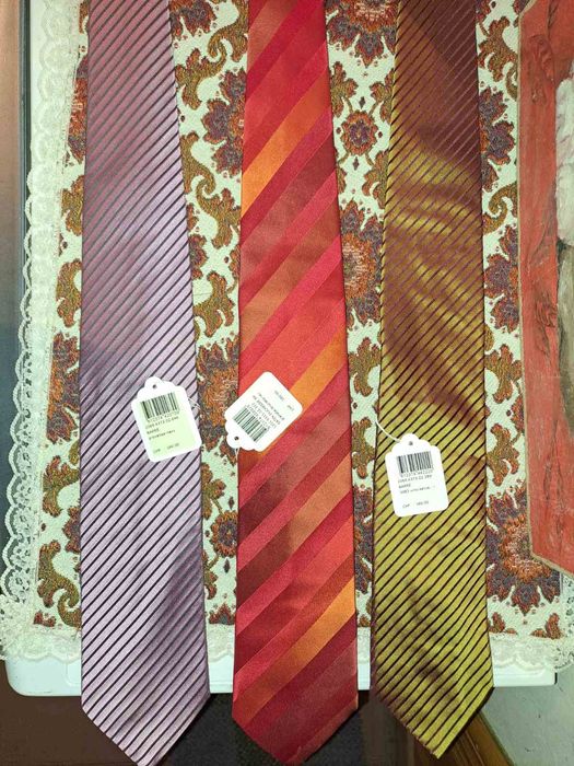 Краватка нова Fabric frontline zurich з цінником 160 CHF