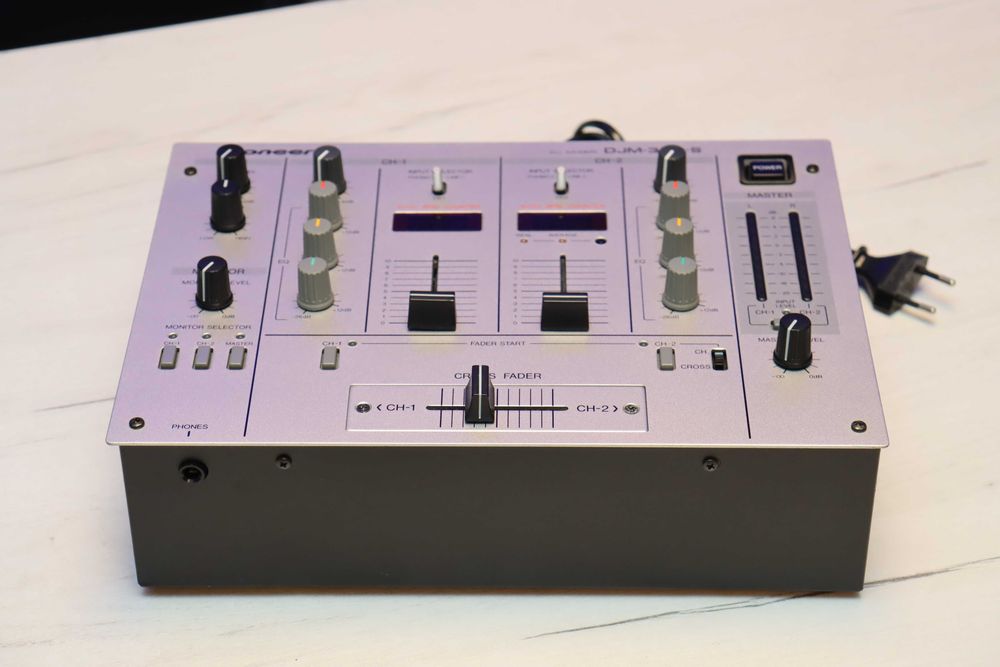 Pioneer DJM 300S kultowy dj mikser