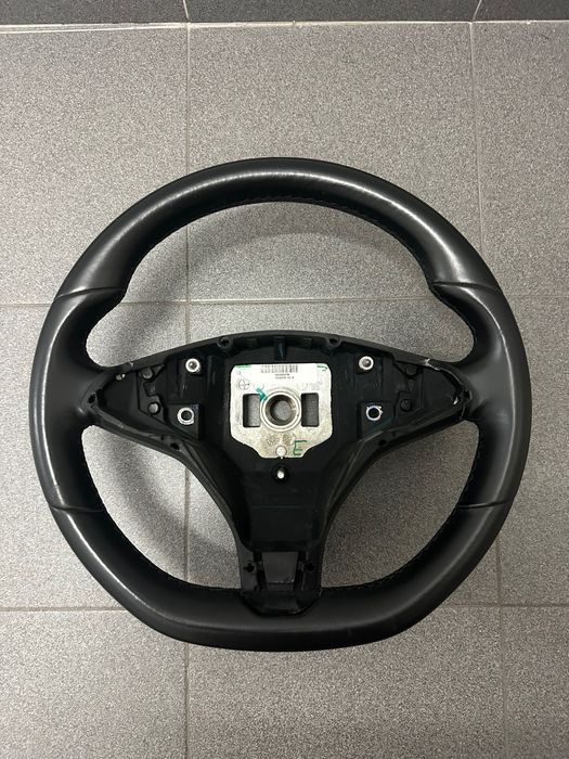 Volante em pele para Tesla S ou X