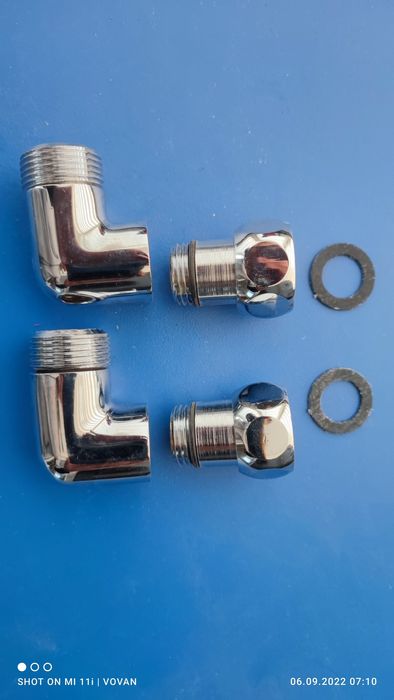 Уголк с накидкой гайкой 3/4мм