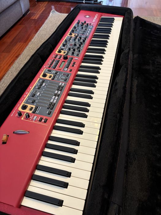 NORD Stage 2 EX + Soft Case NORD + Suporte NORD
