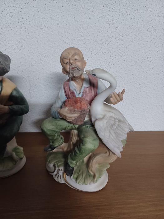 Casal de camponeses em porcelana Biscuit