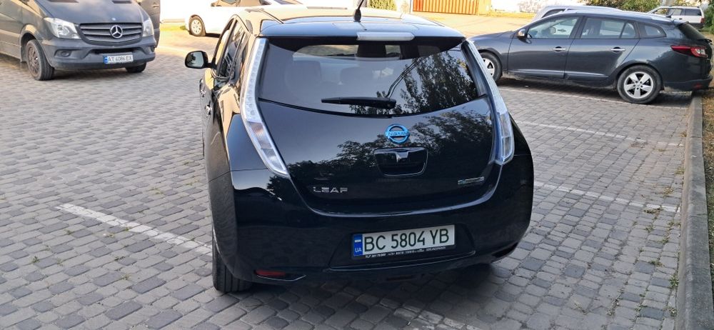 Leaf 24 kwt 2012 рік