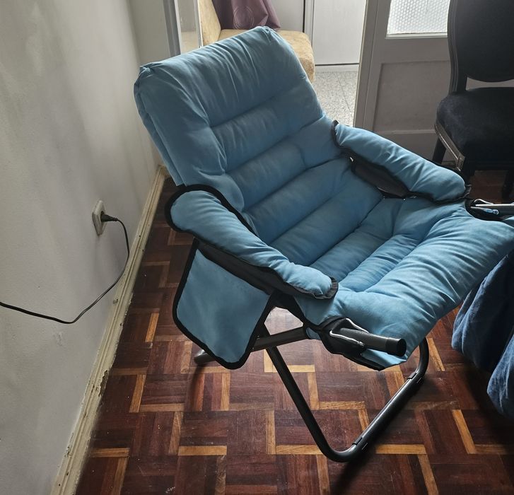 Vendo linda cadeira pra descanso nova nunca usei