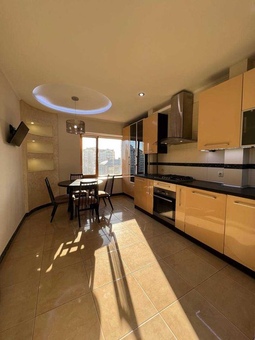 3к квартира по вул. Шухевичів Єоселя, Постанови