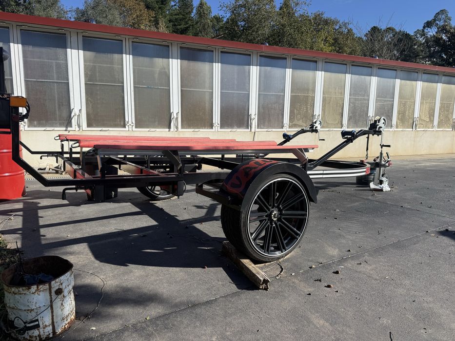 Atrelado duplo para moto de agua