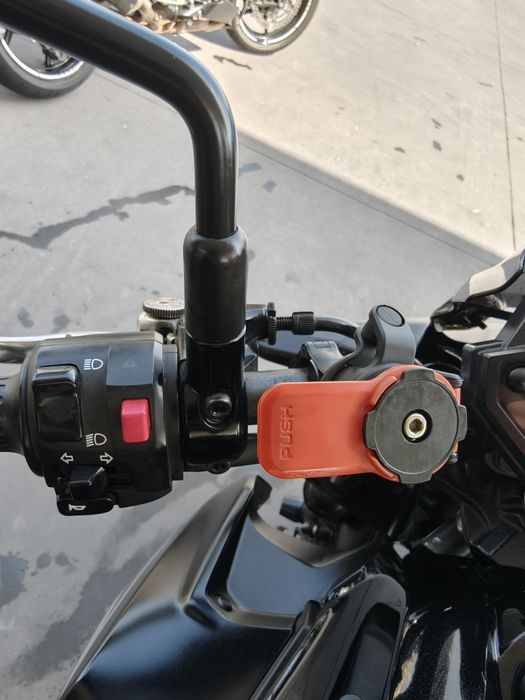 Kawasaki Z650 (2017) | 31.700 km | Muitos Extras | Pronta a andar