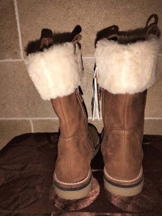 Дитяче нове Брендові взуття.