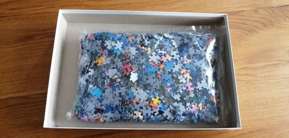 Puzzle Trefl Vernazza o zmroku 2000 kompletne
