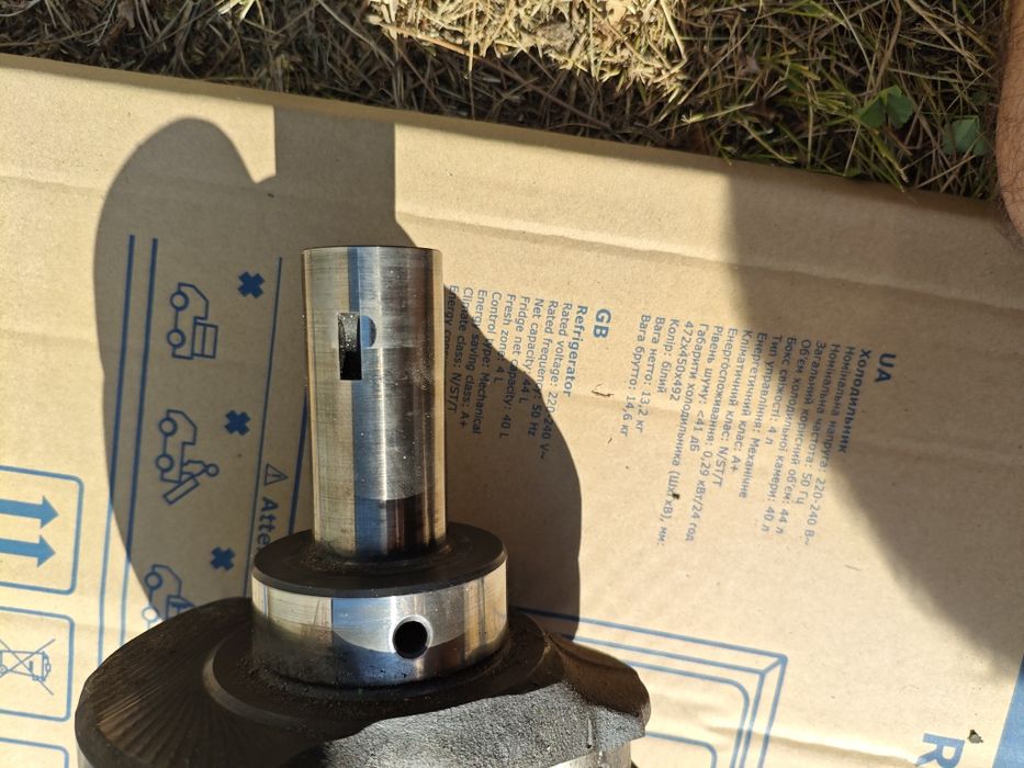 Колінвал bmw 2242898 2,5 tds