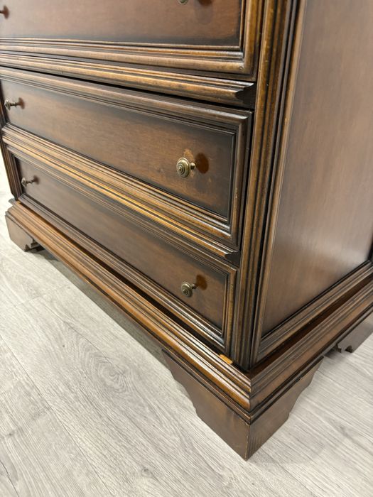 Piękny solidny sekretarzyk z szufladami