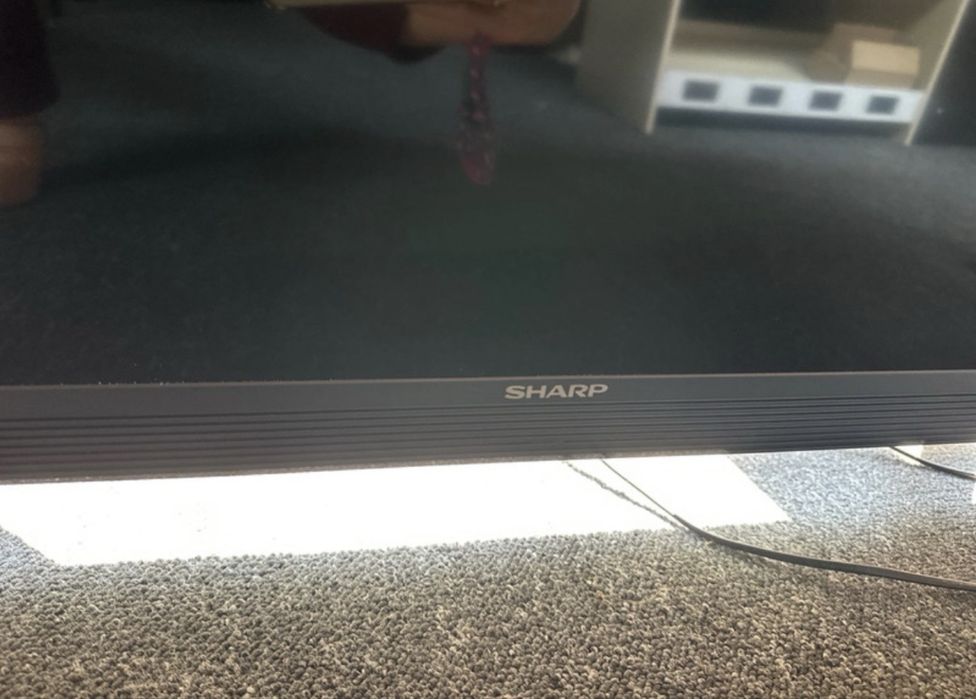 Nowy telewizor SHARP