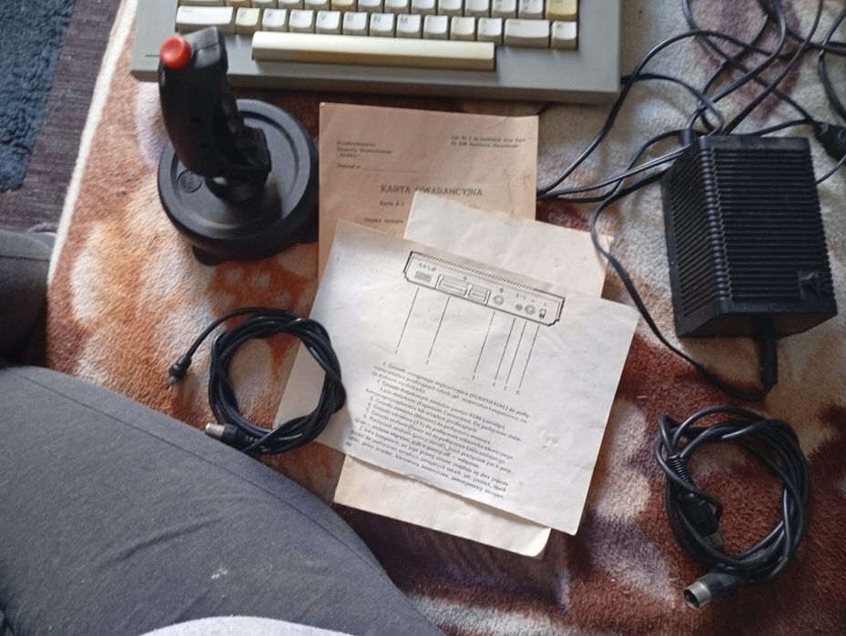 Atari 65xe  jak na foto