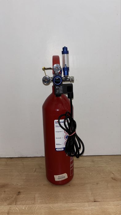Redutor de co2 +  garrafa de 2kg de co2 (cheia)