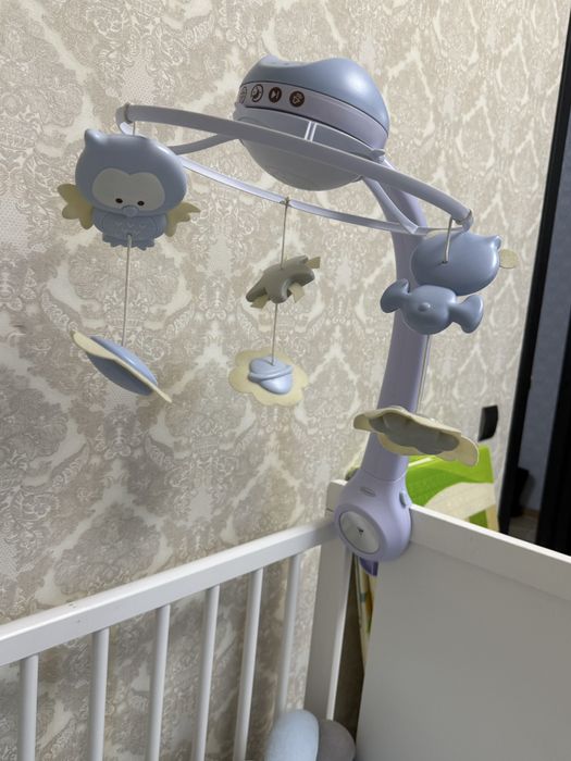 Музичний мобіль infantino з проектором