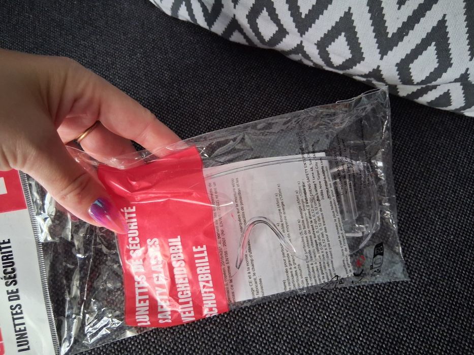 Nowe okulary ochronne