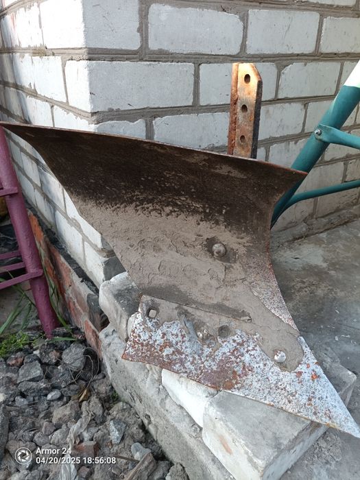 Продам плуг к мотоблоку