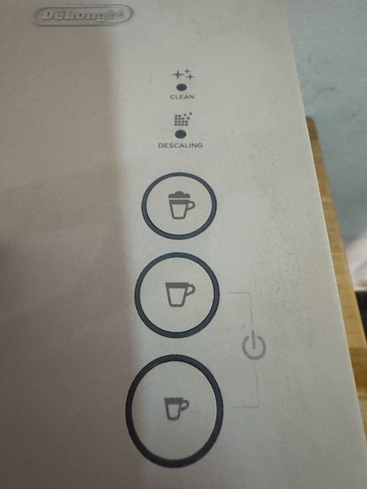 máquina de café de cápsulas De'Longhi Nespresso Lattissima One