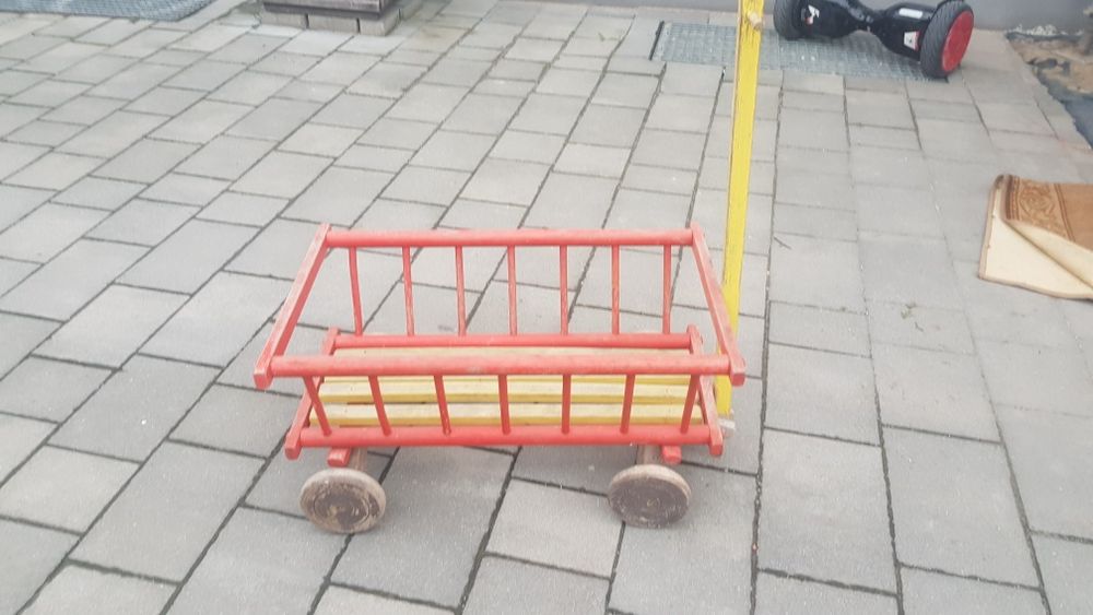 Wózek drewniany dla dzieci
