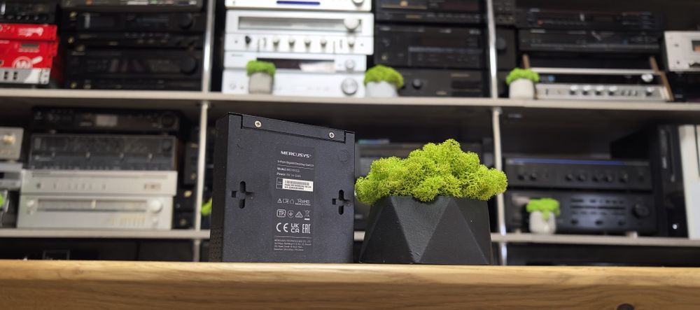 Репітер Mercusys AX1500/Свіч Mercusys MS105GS