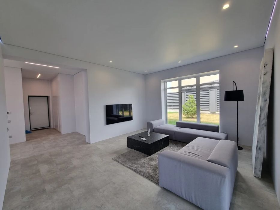 Будинок 206 м2 панорама 180° з ремонтом с. Лісники Обухівский район