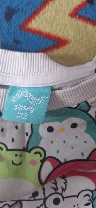 Sweterek dziewczęcy