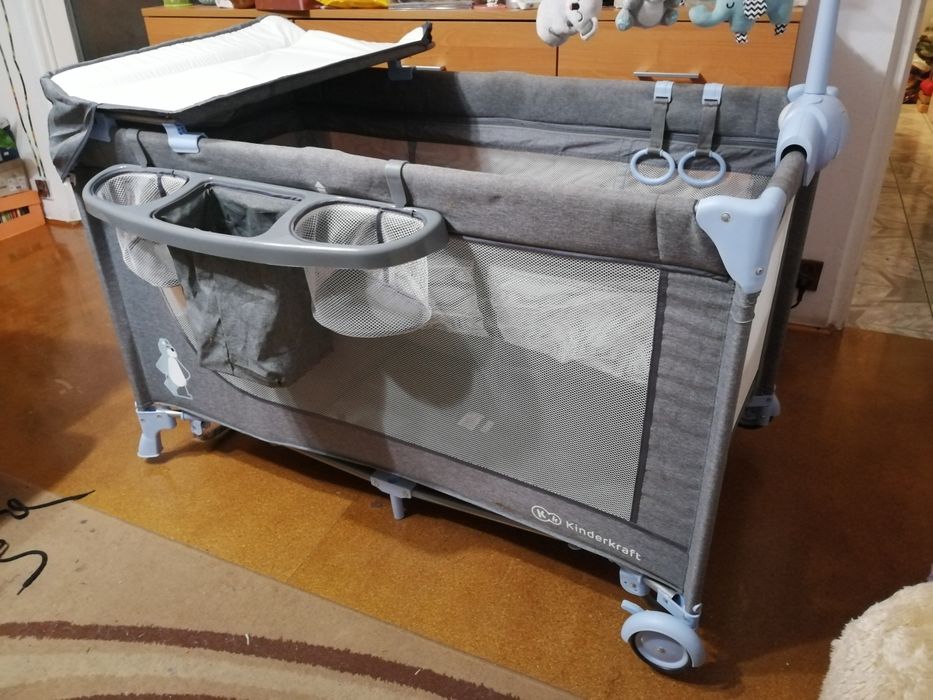 Łóżeczko turystyczne kinderkraft Joy 3w1  z akcesoriami