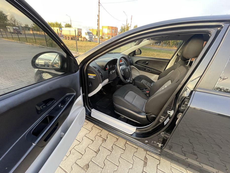 Kia Ceed 1.4 Газ