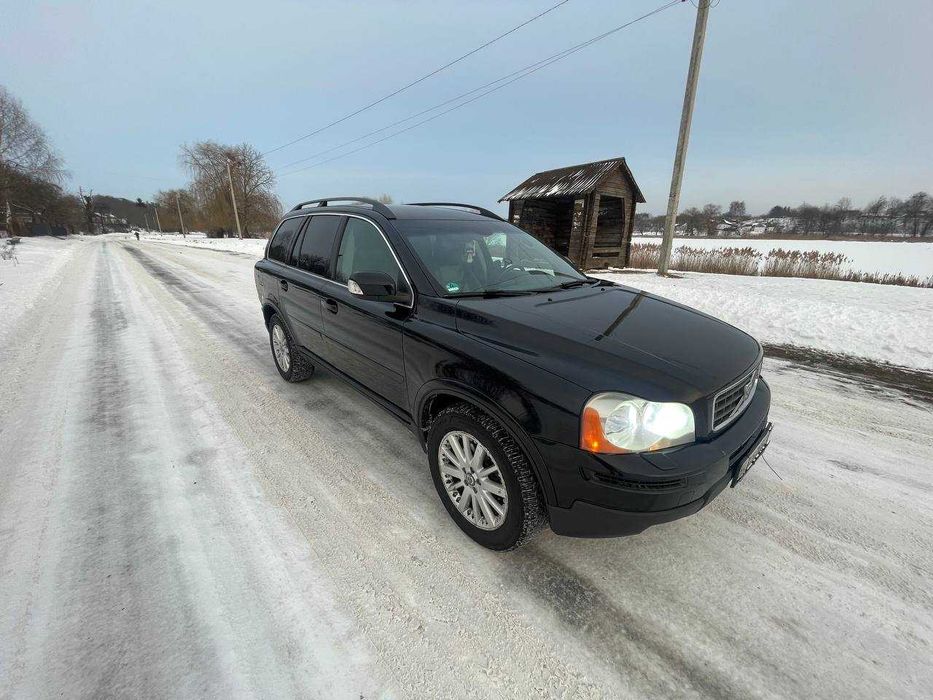 Автомобіль Volvo XC 90