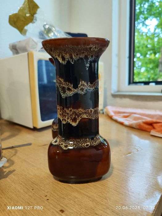 Wazon kamionka. Tygrysek W-101,  Stan idealny. Porcelit szkliwiony.