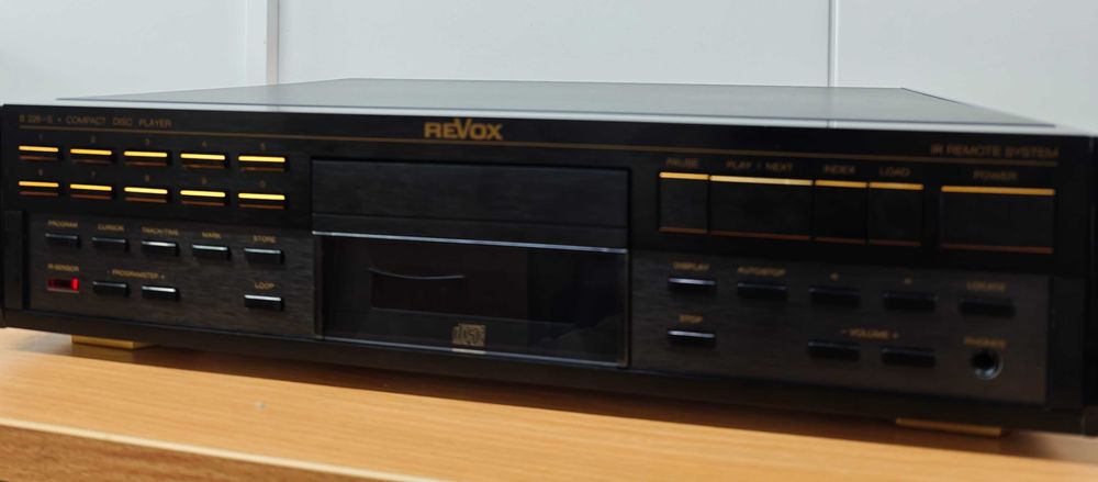 Odtwarzacz CD Revox B 226 S