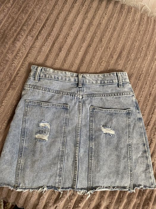 Джинсова юбка.