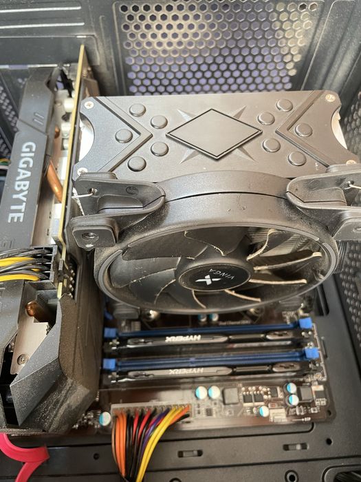 Intel Core I5 2500k; MSI B75MA-P45; 16 Gb (2x8) HyperX