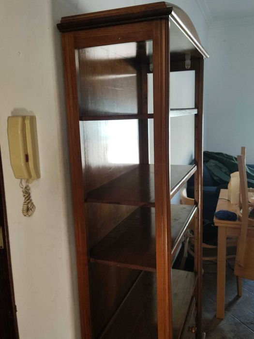 Armário em bom estado