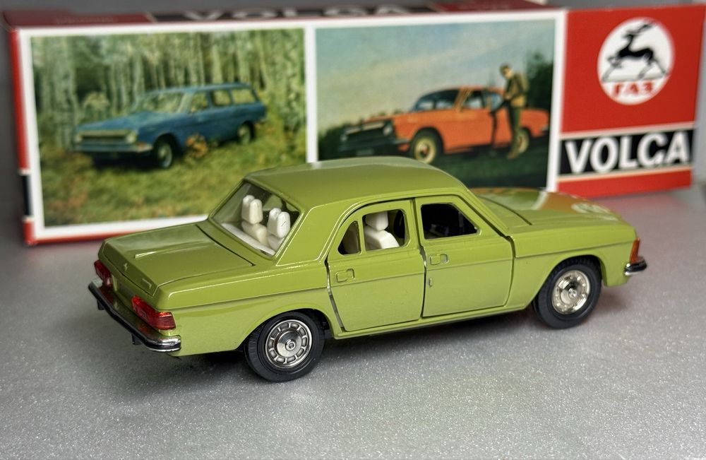 Газ 3102 Волга сделано в ссср модель автомобиля 1:43 фисташковая