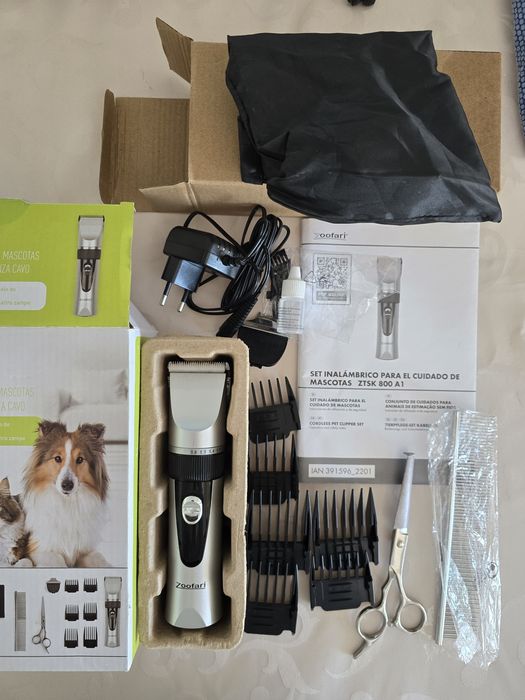 Máquina tosquiadora e corta-unhas