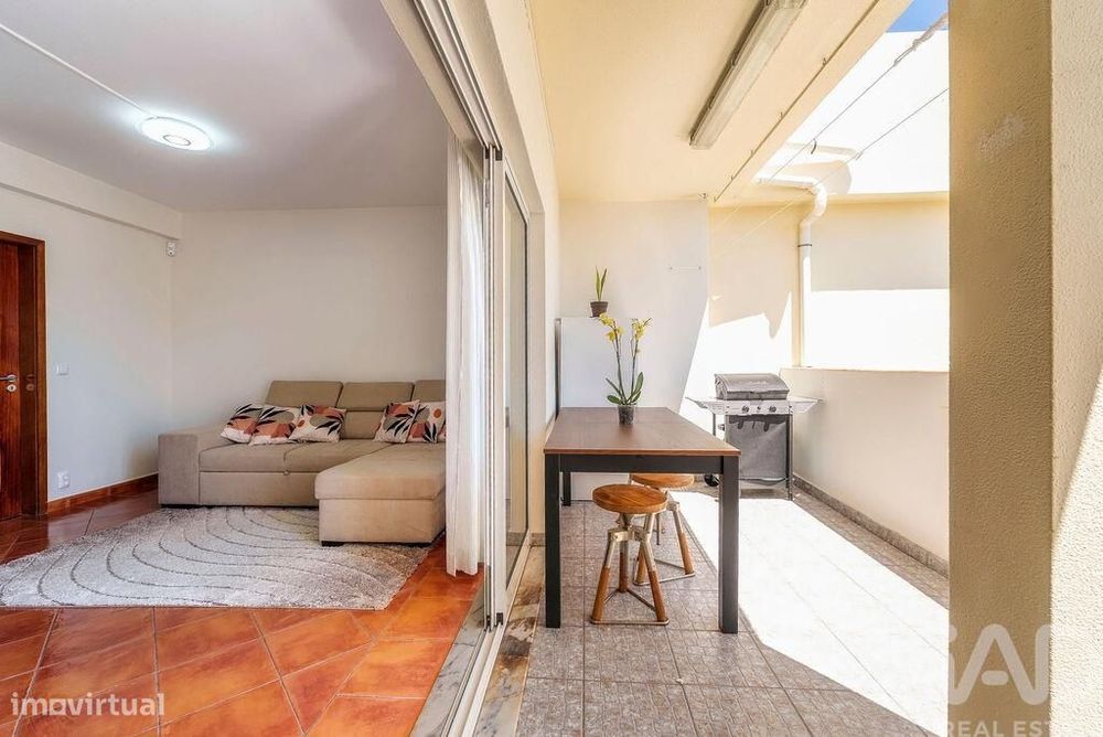 Apartamento T2 em Armação de Pêra
