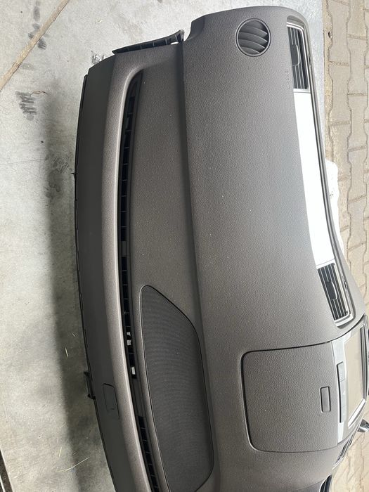 Konsola, airbag, pasy vw tuareg 7P brazowa