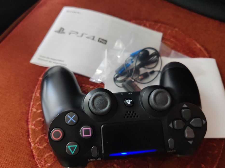 PS4 pro  com SSD 480GB Kingston + 960GB HDD + 3 comandos