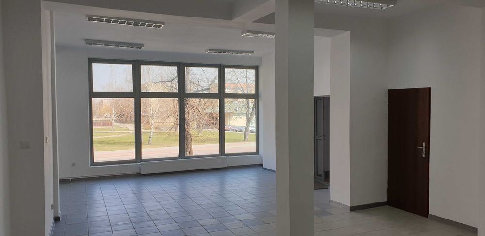 Lokal przy głównej ulicy - 150m.kw.