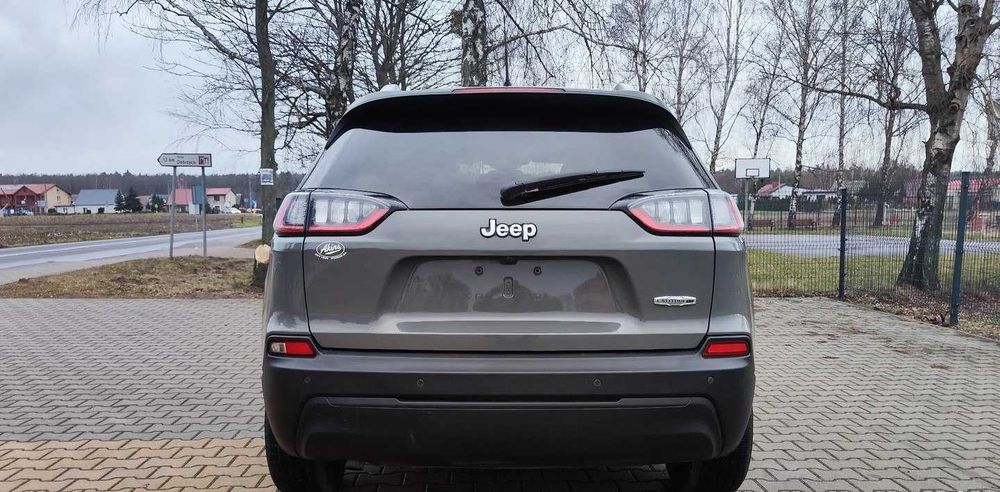 Jeep Cherokee 2019 року
