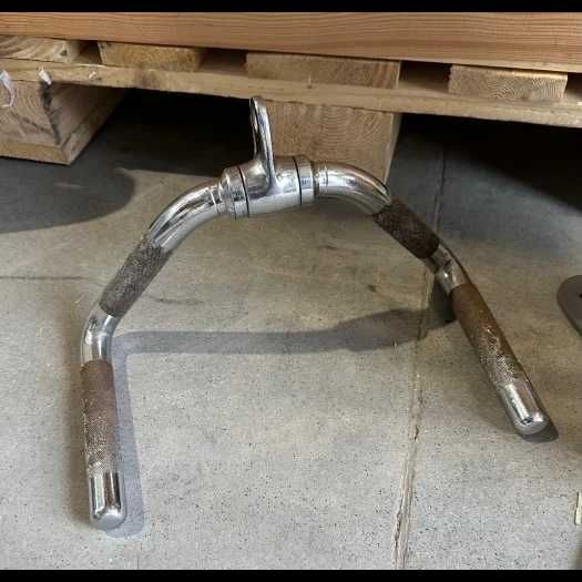 Uchwyt obrotowy do wyciągu - wyprzedaż z likwidowanej siłowni