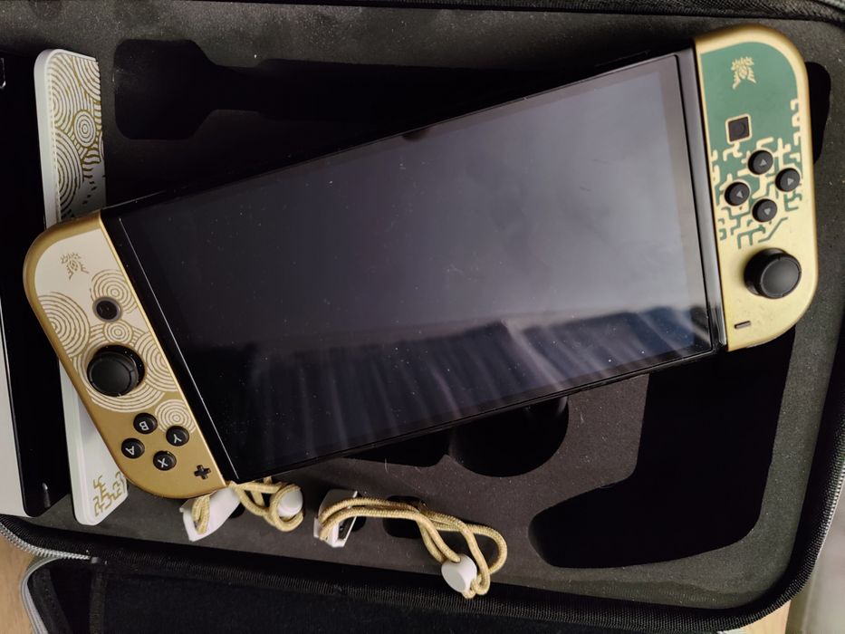 Nintendo Switch OLED Model