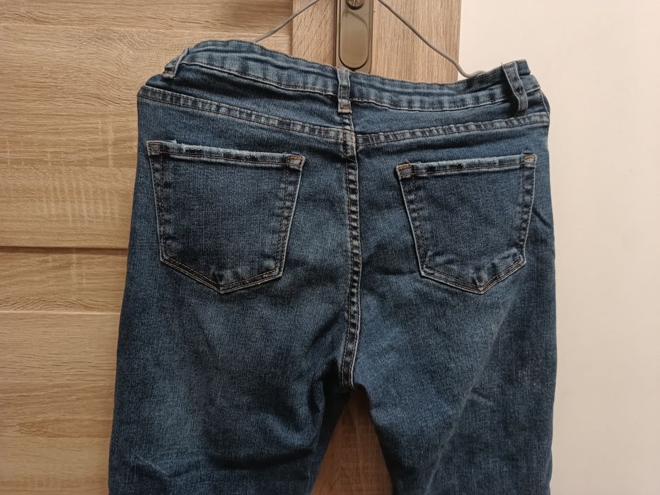 Damskie spodnie jeansy