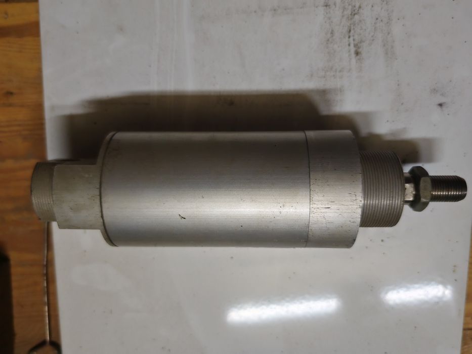 Siłownik pneumatyczny 10 Bar