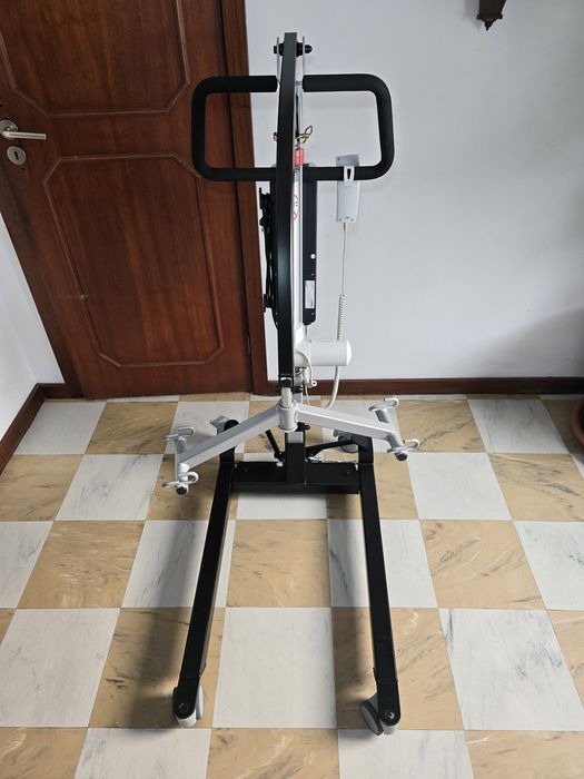 Elevador de transferência para mobilidade reduzida