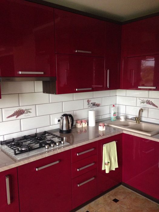 КУХНЯ ПІД КЛЮЧ. Кухонні меблі на замовлення. Стіл, полиця, стільниця